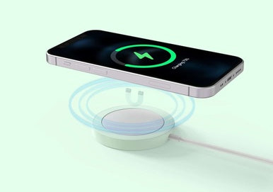Mint Green USB-C Magnetic Wireless Charger